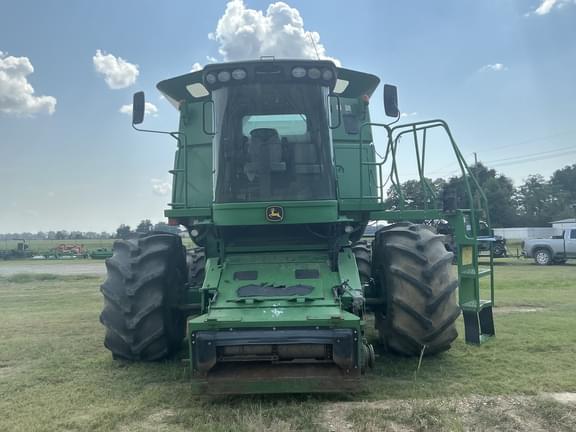 Image of John Deere 9770 STS equipment image 2