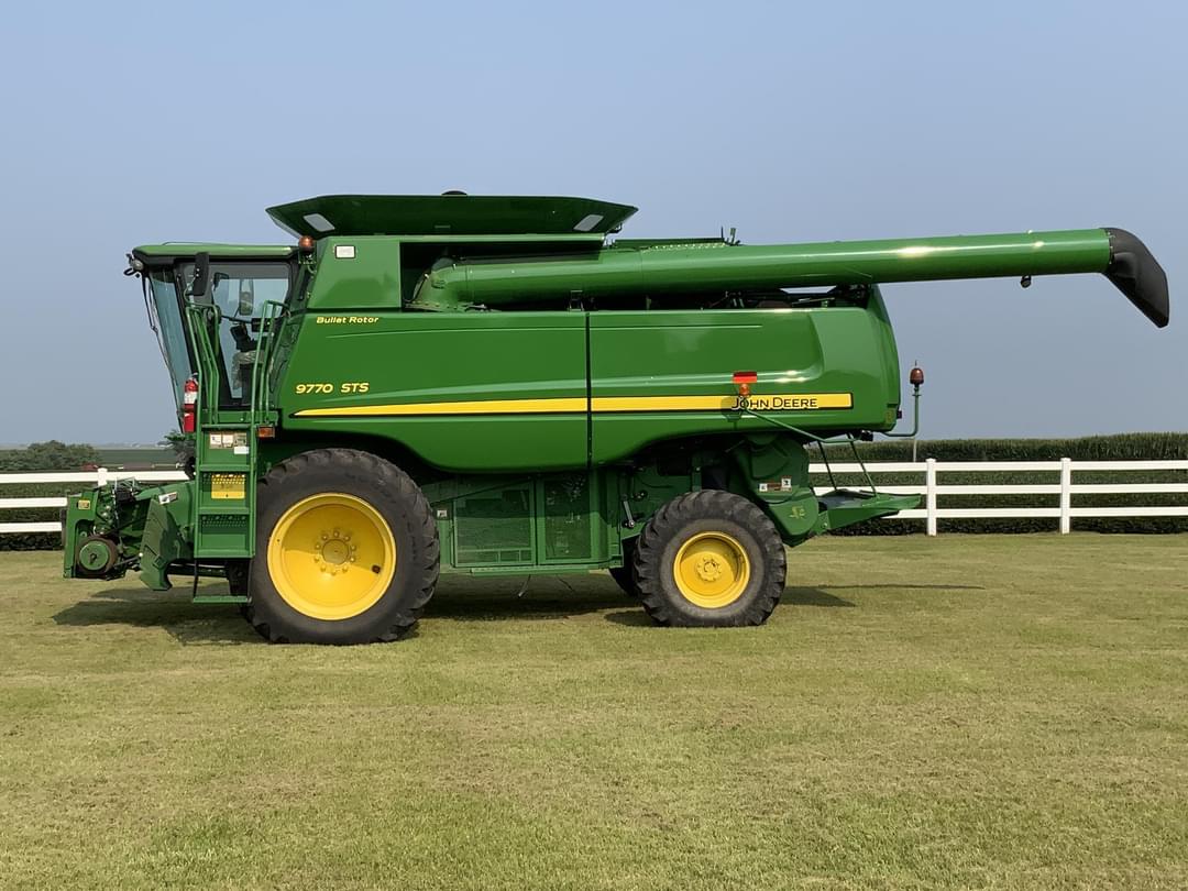 Image of John Deere 9770 STS Primary image