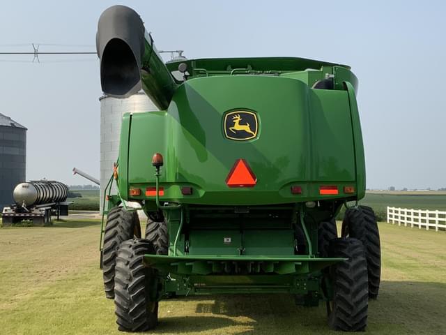 Image of John Deere 9770 STS equipment image 2