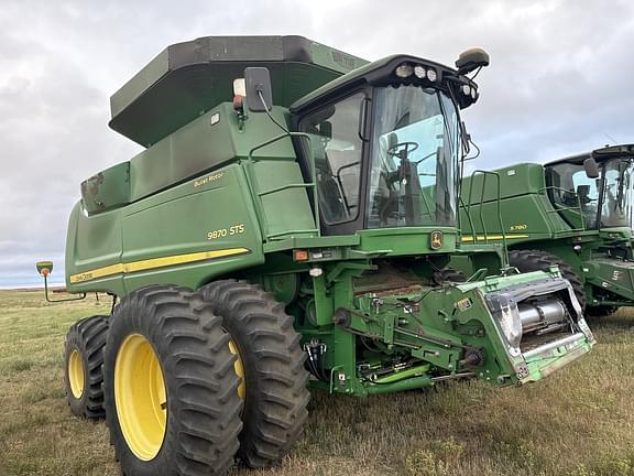 Image of John Deere 9870 STS equipment image 1