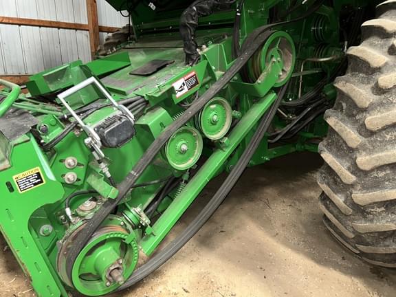Image of John Deere 9870 STS equipment image 3