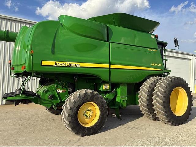 Image of John Deere 9870 STS equipment image 3