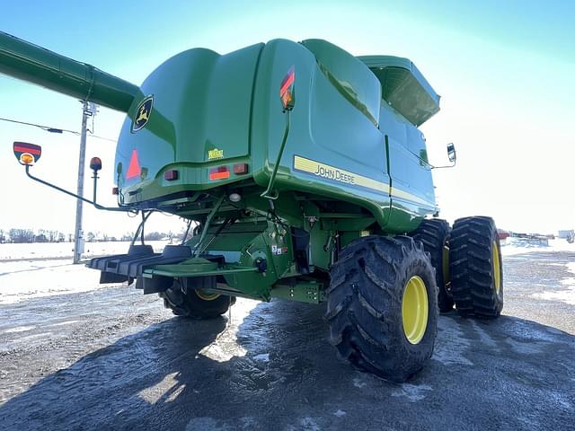 Image of John Deere 9870 STS equipment image 4