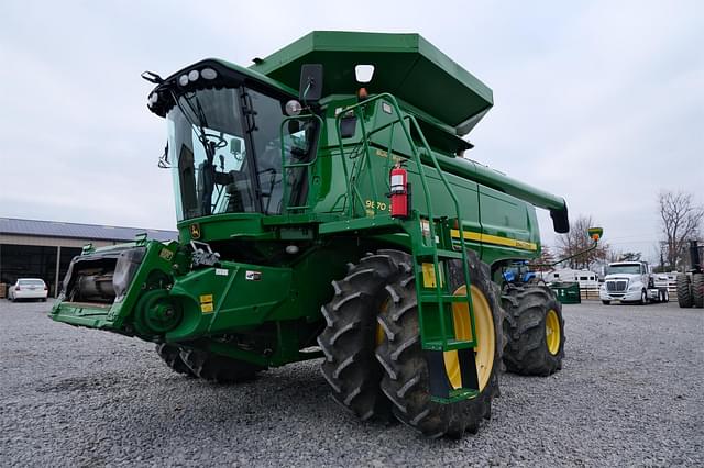 Image of John Deere 9870 STS equipment image 2