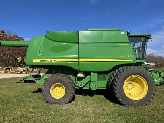Image of John Deere 9870 STS equipment image 2