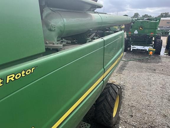 Image of John Deere 9870 STS equipment image 4