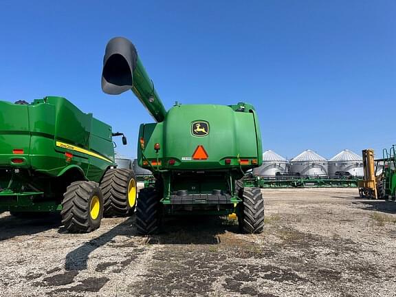 Image of John Deere 9870 STS equipment image 3