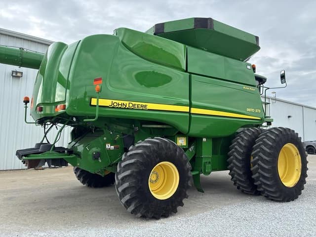 Image of John Deere 9870 STS equipment image 1