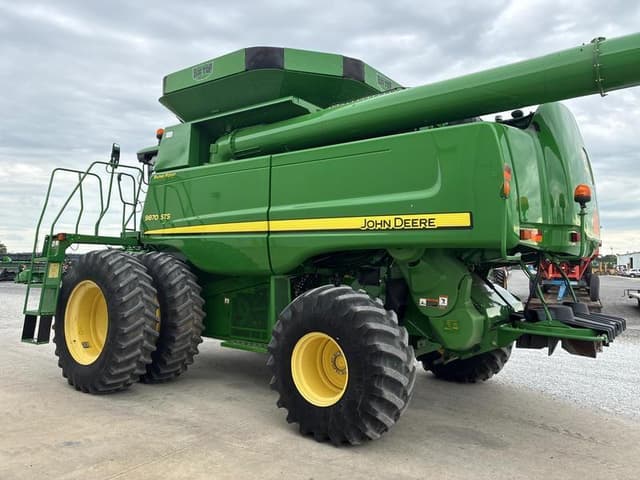 Image of John Deere 9870 STS equipment image 4