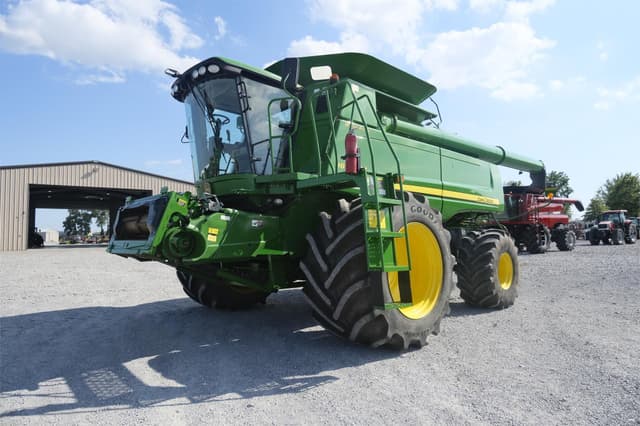 Image of John Deere 9870 STS equipment image 2