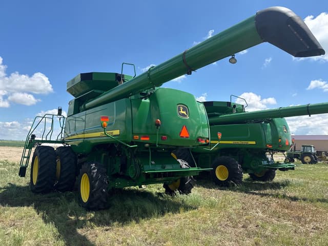 Image of John Deere 9870 STS equipment image 2