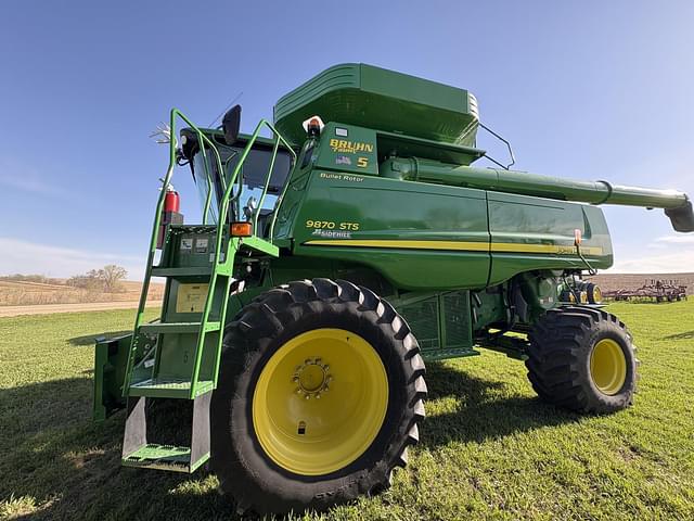Image of John Deere 9870 STS equipment image 3