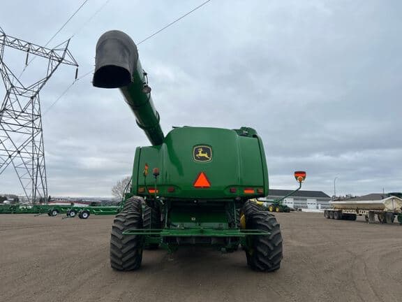 Image of John Deere 9870 STS equipment image 3