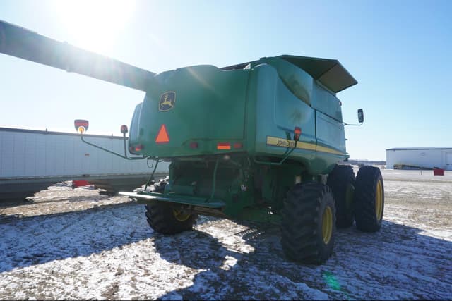 Image of John Deere 9870 STS equipment image 4