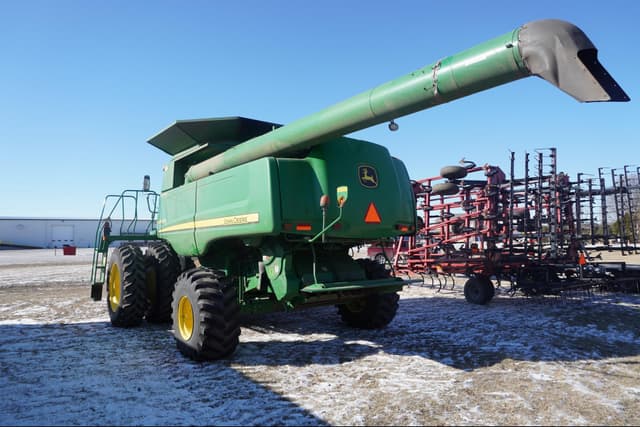 Image of John Deere 9870 STS equipment image 3
