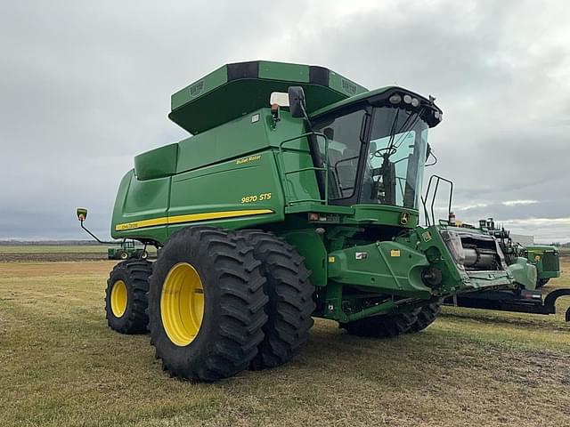 Image of John Deere 9870 STS equipment image 1