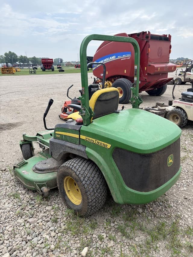 Image of John Deere 997 equipment image 3