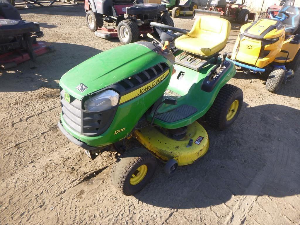 Image of John Deere D110 Primary image