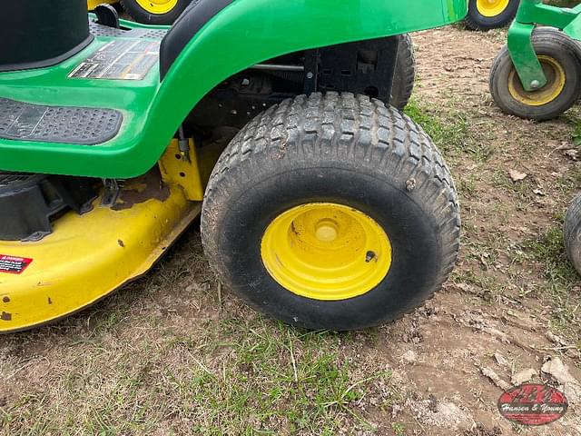 Image of John Deere D110 equipment image 2