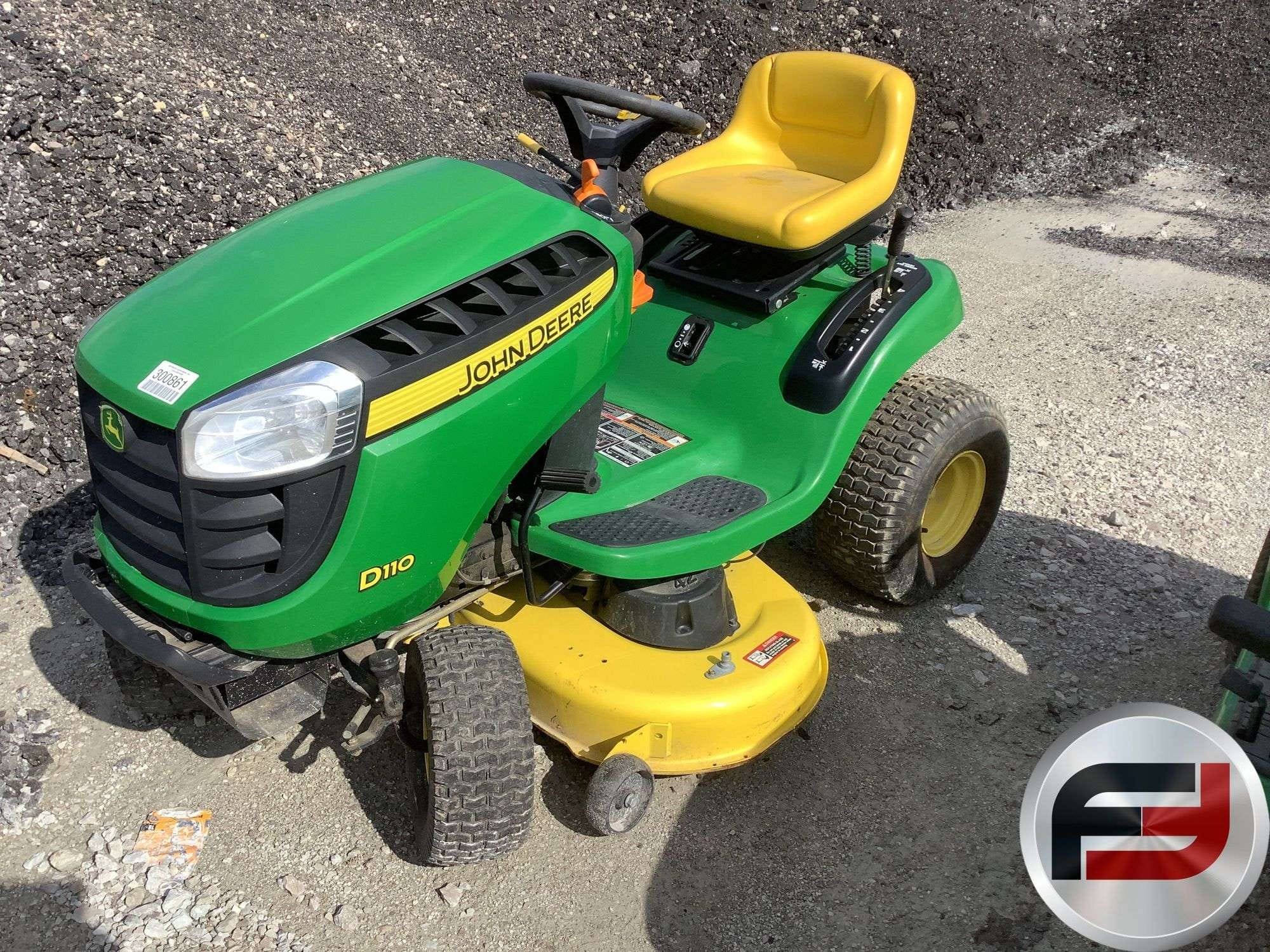 2011 John Deere D110 Equipment Image0