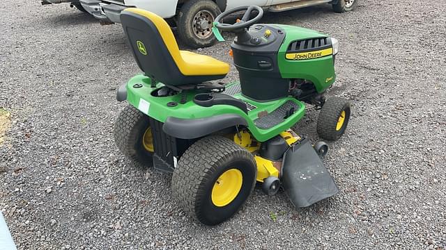 Image of John Deere D140 equipment image 4