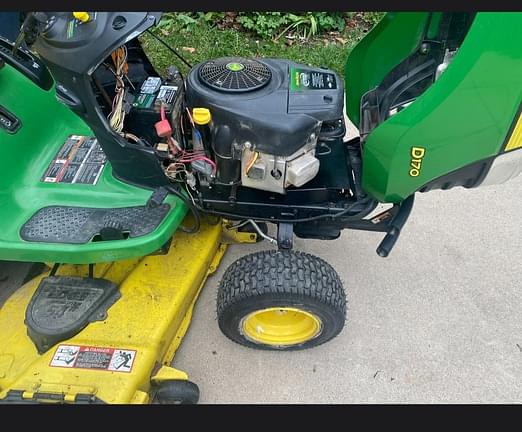 Image of John Deere D170 equipment image 1