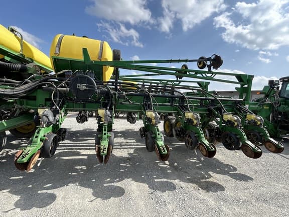 Image of John Deere DB44 equipment image 4