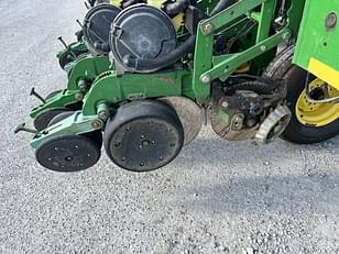 Main image John Deere DB44 14