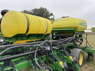 Main image John Deere DB66 13