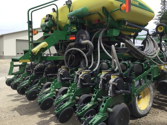 Image of John Deere DB60 equipment image 4