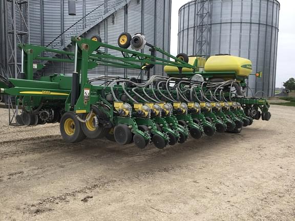 Image of John Deere DB60 equipment image 1