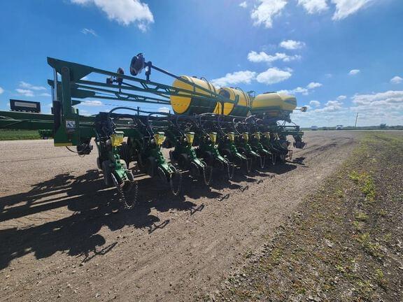 Image of John Deere DB60 Image 0