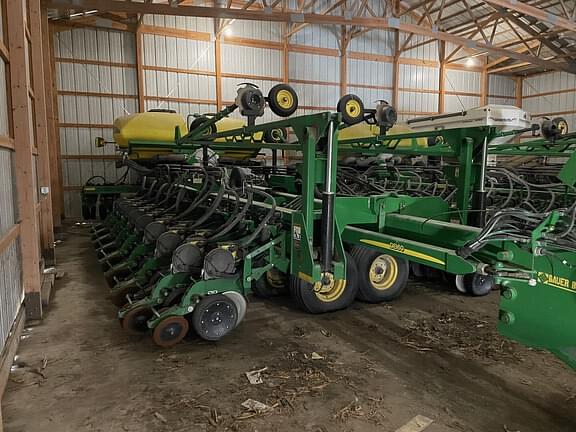 Image of John Deere DB60 equipment image 2