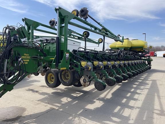 Image of John Deere DB80 Primary image