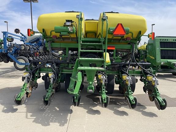 Image of John Deere DB80 equipment image 2