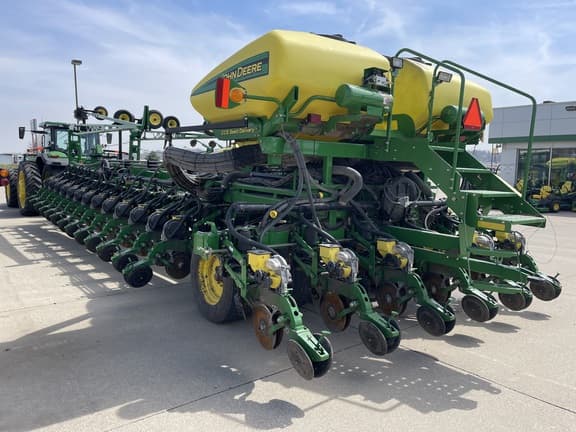 Image of John Deere DB80 equipment image 2