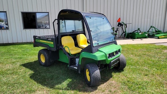 2011 John Deere Gator TE 4x2 Equipment Image0