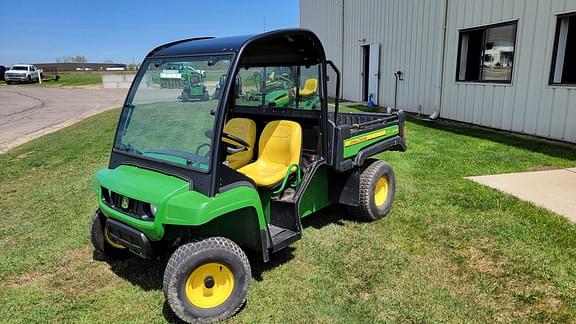 Image of John Deere Gator TE 4x2 equipment image 2