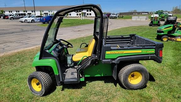 Image of John Deere Gator TE 4x2 equipment image 4