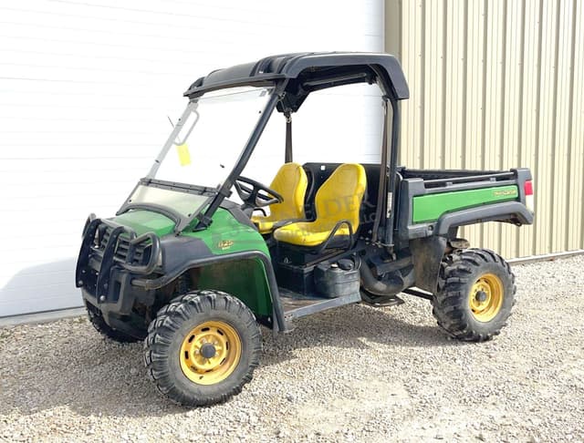 Image of John Deere Gator XUV 825i equipment image 1