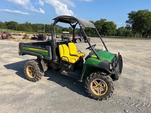 Image of John Deere Gator XUV 825i equipment image 1