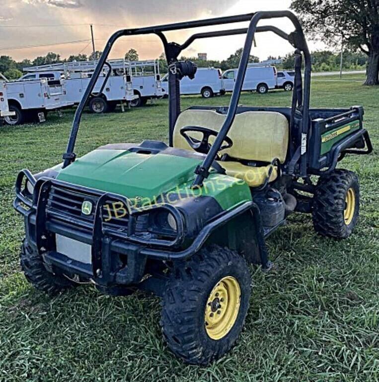 Image of John Deere Gator Primary image