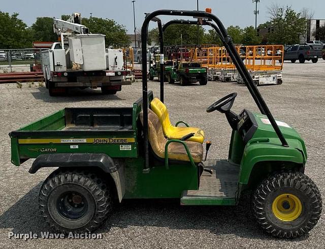 Image of John Deere Gator TS 4x2 equipment image 3