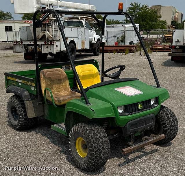 Image of John Deere Gator TS 4x2 equipment image 2