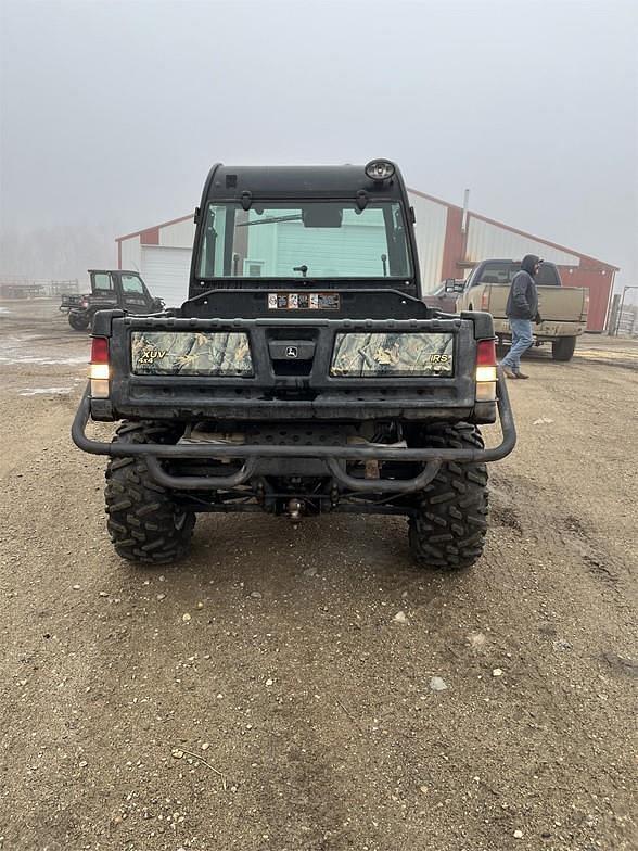 Image of John Deere Gator XUV 825i equipment image 4