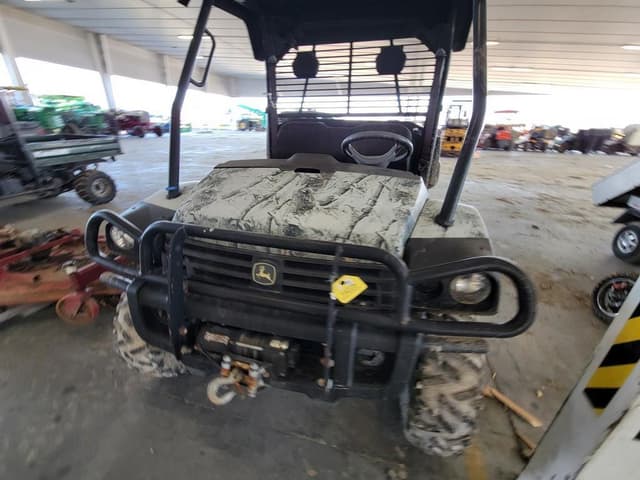 Image of John Deere Gator XUV 825i equipment image 2