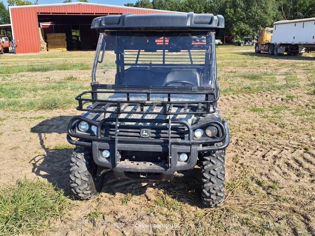 Image of John Deere Gator XUV 825i equipment image 2