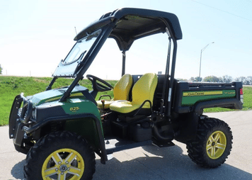 Main image John Deere Gator XUV 825i