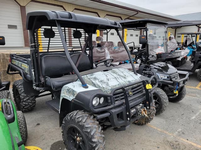 Image of John Deere Gator XUV 825i equipment image 3