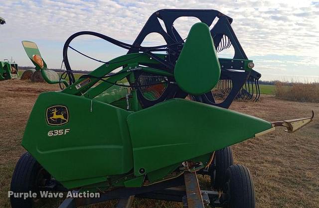 Image of John Deere 635F equipment image 3